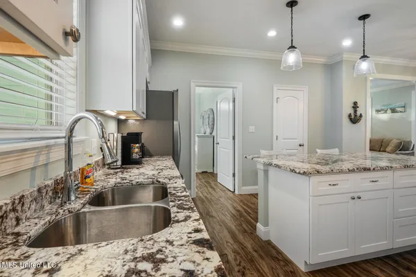 $1,099,000 | 95 Phillip Street, Bay St. Louis, MS 39520