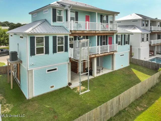 $1,099,000 | 95 Phillip Street, Bay St. Louis, MS 39520