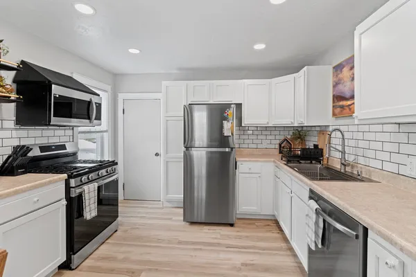 $269,900 | 34 North 3rd Street, Winneconne, WI 54986