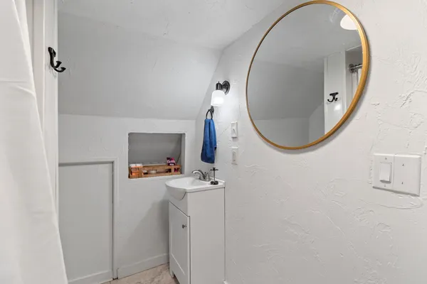 $269,900 | 34 North 3rd Street, Winneconne, WI 54986