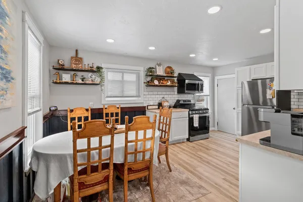 $269,900 | 34 North 3rd Street, Winneconne, WI 54986