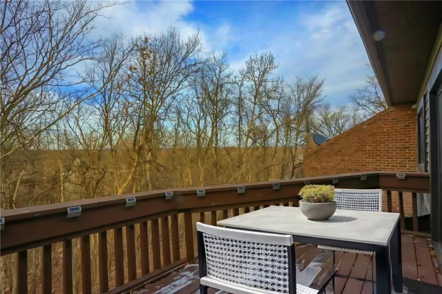 $225,000 | 2814 Leona Lane, Coraopolis, PA 15108