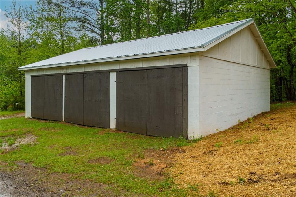 505 Cedar Creek Road Cartersville, GA 30121 - Photo 31 of 32 a backyard of a house