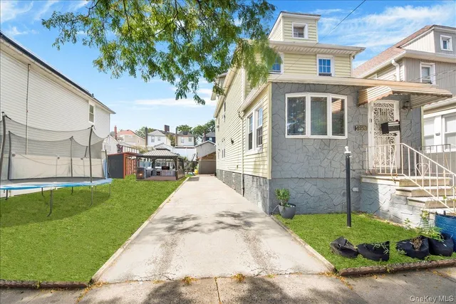 $825,000 | 4153 Gunther Avenue | Wakefield