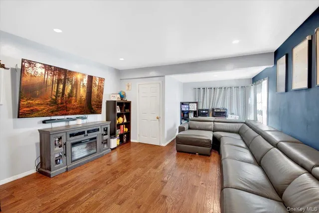 $825,000 | 4153 Gunther Avenue | Wakefield