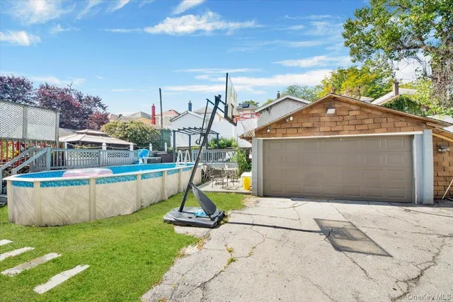 $825,000 | 4153 Gunther Avenue | Wakefield