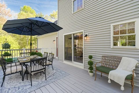 $845,000 | 5 Nottingham Way, Freetown, MA 02702