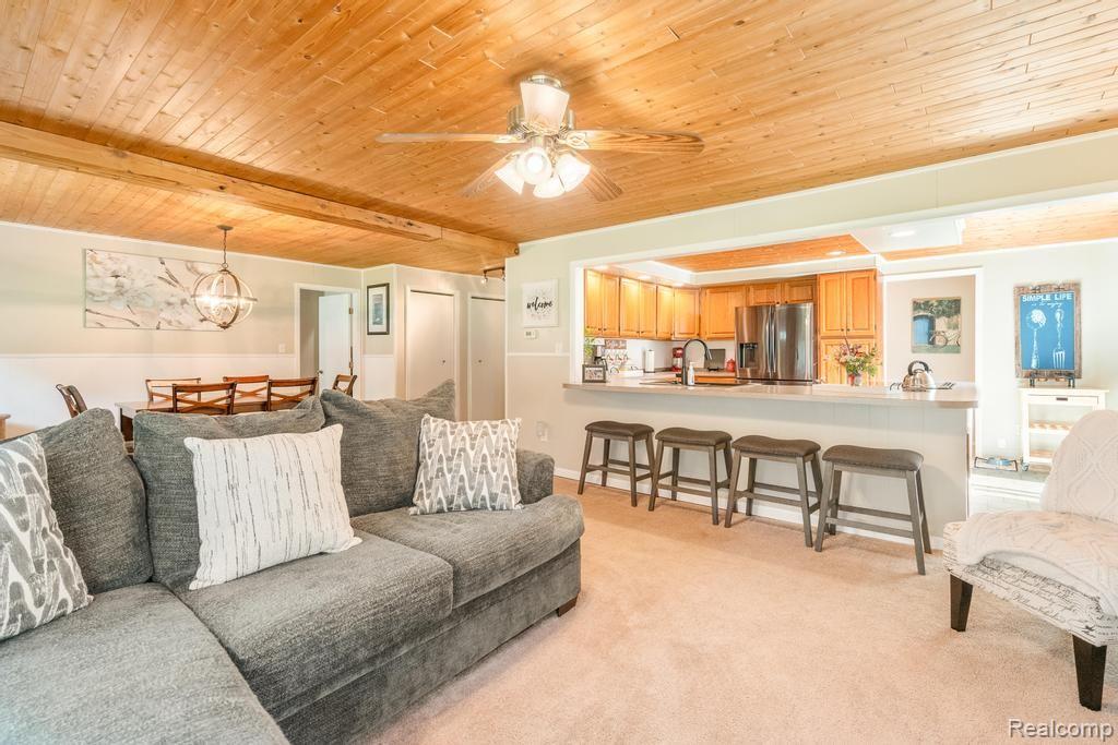 45216 Robson Road Belleville, MI 48111 - Photo 6 of 20