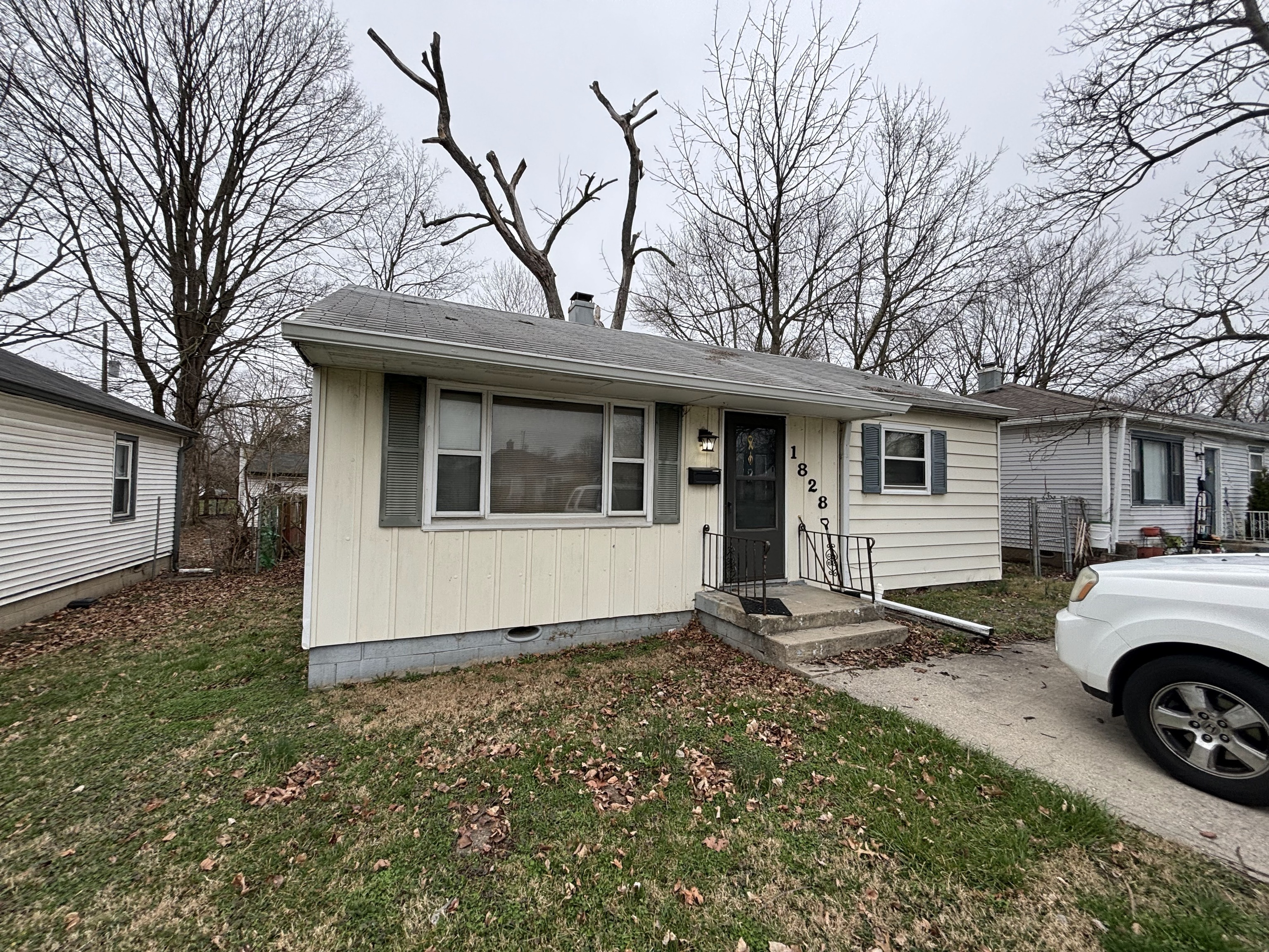 1828 North Riley Avenue Indianapolis, IN 46218 - Photo 1 of 8 Gallery Image 1