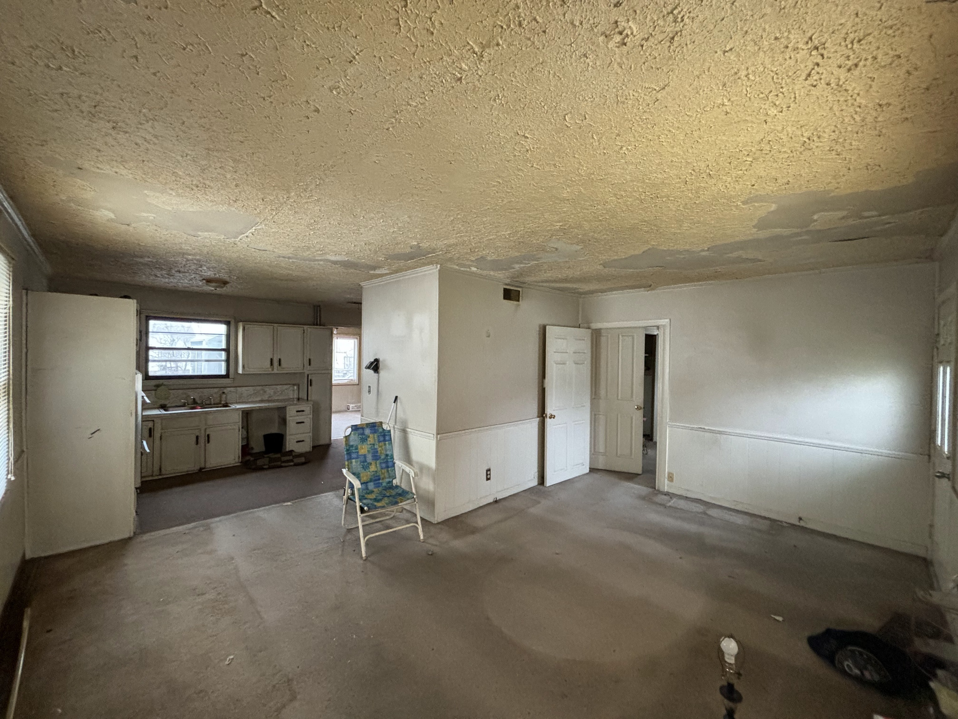 1828 North Riley Avenue Indianapolis, IN 46218 - Photo 2 of 8 Gallery Image 2