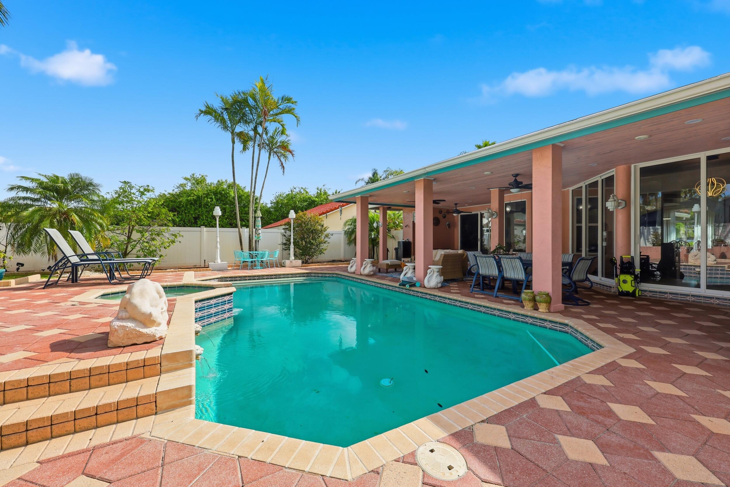 1685 Southwest 17th Street Boca Raton, FL 33486 - Photo 34 of 36 Pool/Lanai