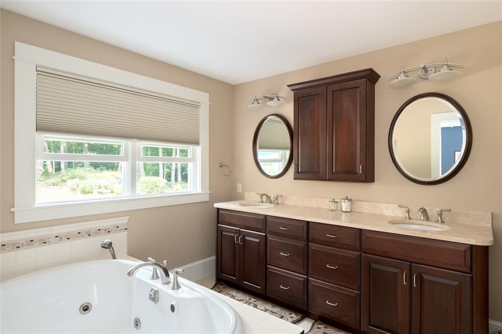 100 Seabury Road York, ME 03909 - Photo 18 of 35 Photo