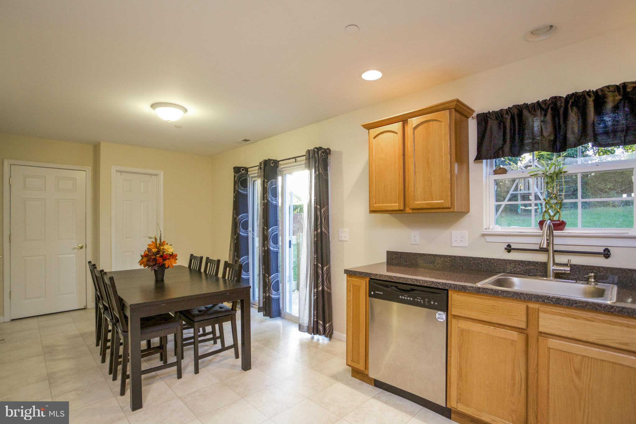 7504 Riddle Avenue Baltimore, MD 21224 - Photo 10 of 27 Kitchen