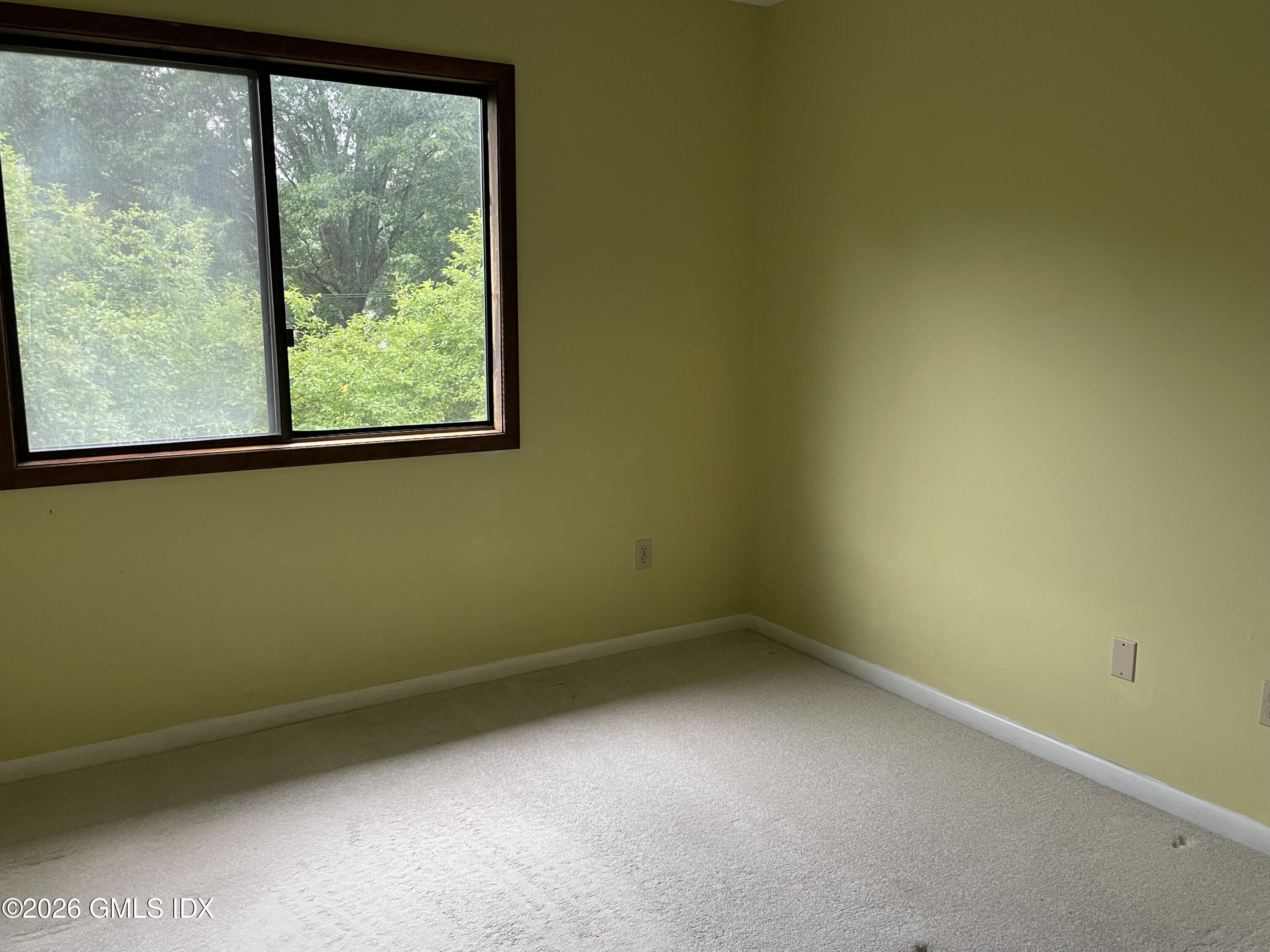 21 Windsor Lane Cos Cob, CT 06807 - Photo 15 of 24 bedroom