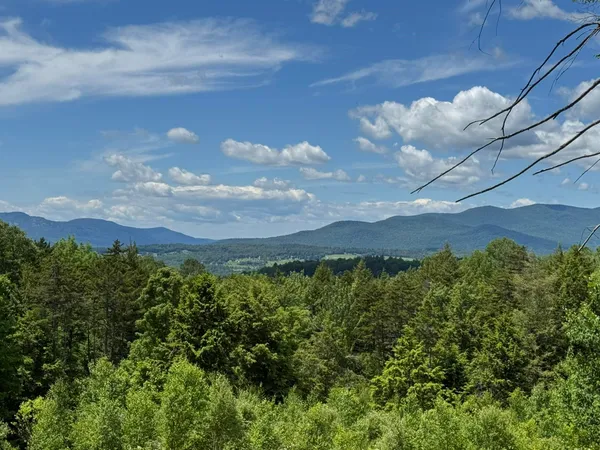 $449,000 | 157 Bear Creek Lane, Waterbury, VT 05676
