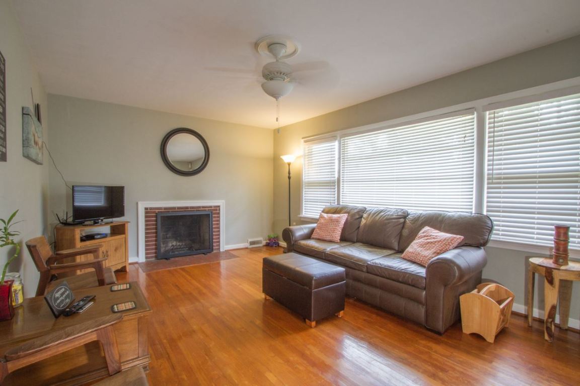 2213 Boulevard Heights Anderson, SC 29621 - Photo 6 of 29