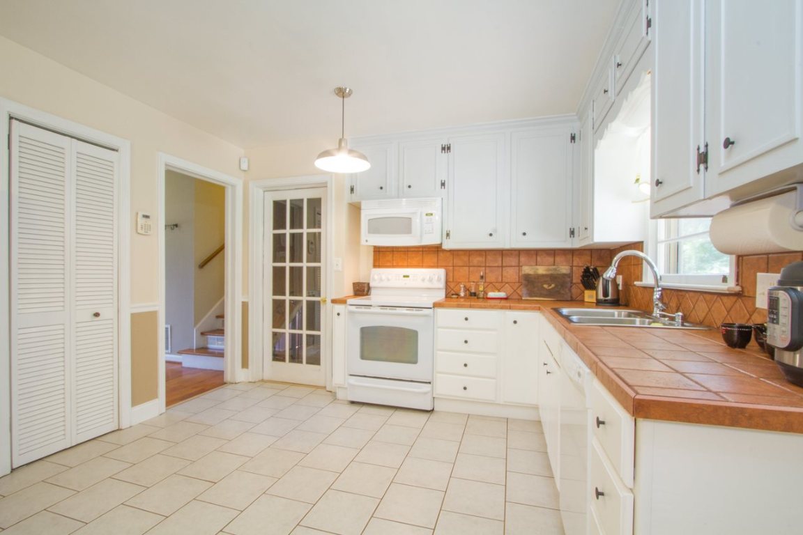 2213 Boulevard Heights Anderson, SC 29621 - Photo 9 of 29