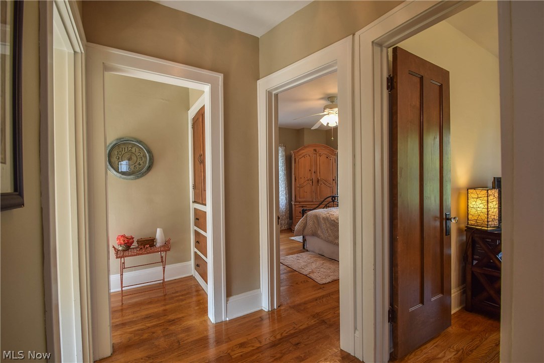 3006 Yorkshire Road Cleveland, OH 44118 - Photo 14 of 31 Gallery Image 14