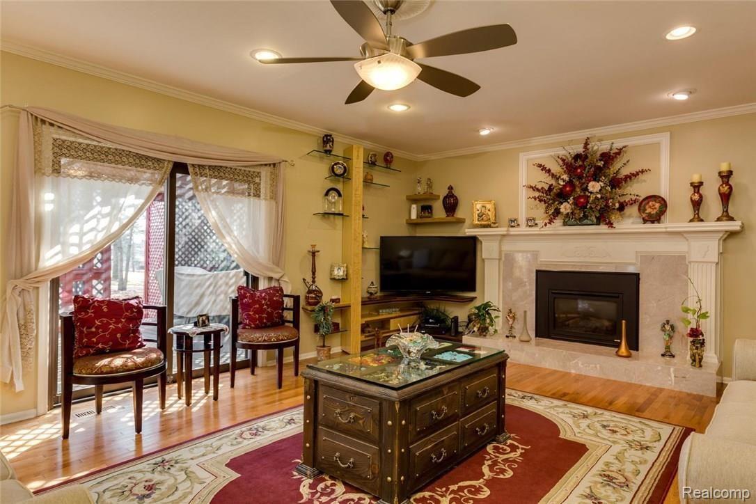 525 Lockmoore Court Rochester, MI 48307 - Photo 18 of 40 525 Lockmoore Court rochester-large-029-28-525 Lockmoore Court29FULL-1500x1000-72dpi.jpg