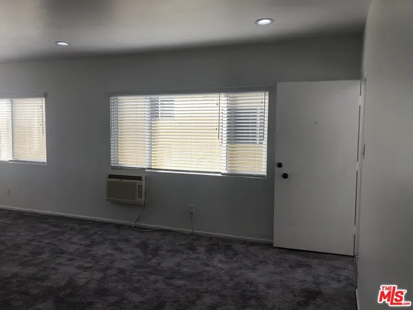 $2,650 | 744 Pier Avenue, Unit 4, Santa Monica, CA 90405