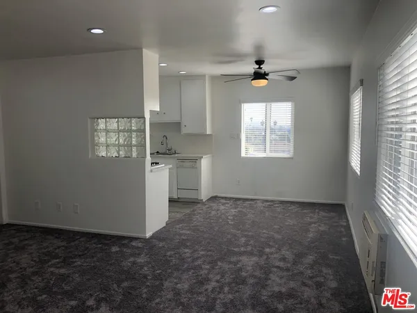 $2,650 | 744 Pier Avenue, Unit 4, Santa Monica, CA 90405