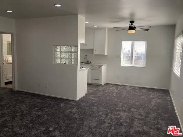 $2,650 | 744 Pier Avenue, Unit 4, Santa Monica, CA 90405