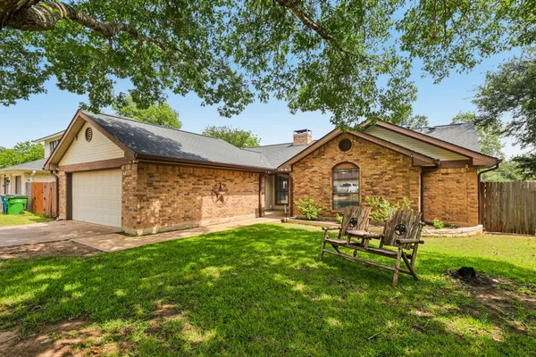 $400,000 | 1705 Creek Bend Circle, Round Rock, TX 78681