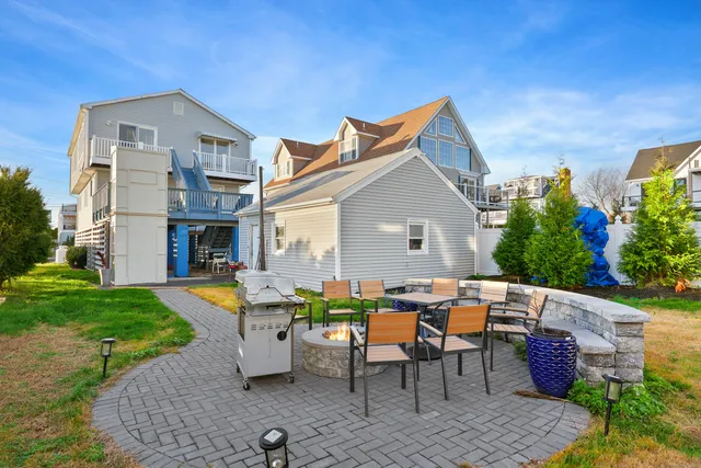 a view of outdoor space yard and patio