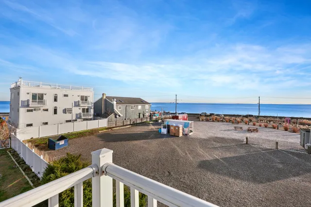 $1,150,000 | 44 Washington Parkway, Stratford, CT 06615