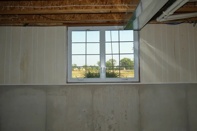 $345,000 | 1228 Cameron Circle, Neenah, WI 54956