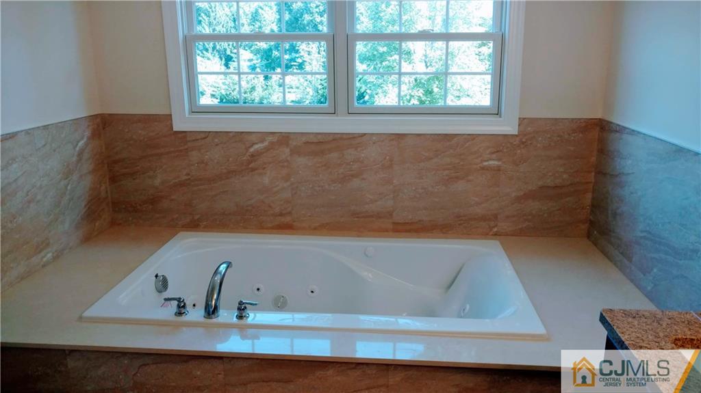 2030 Oak Tree Road Edison, NJ 08820 - Photo 26 of 33