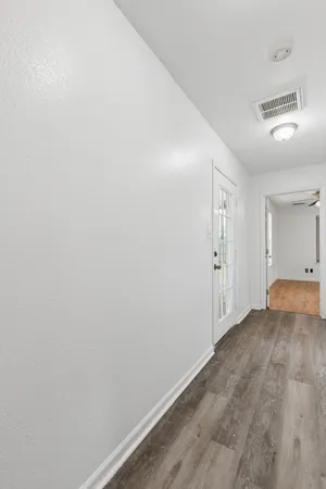 $1,800 | 2326 28th Avenue North, Texas City, TX 77590