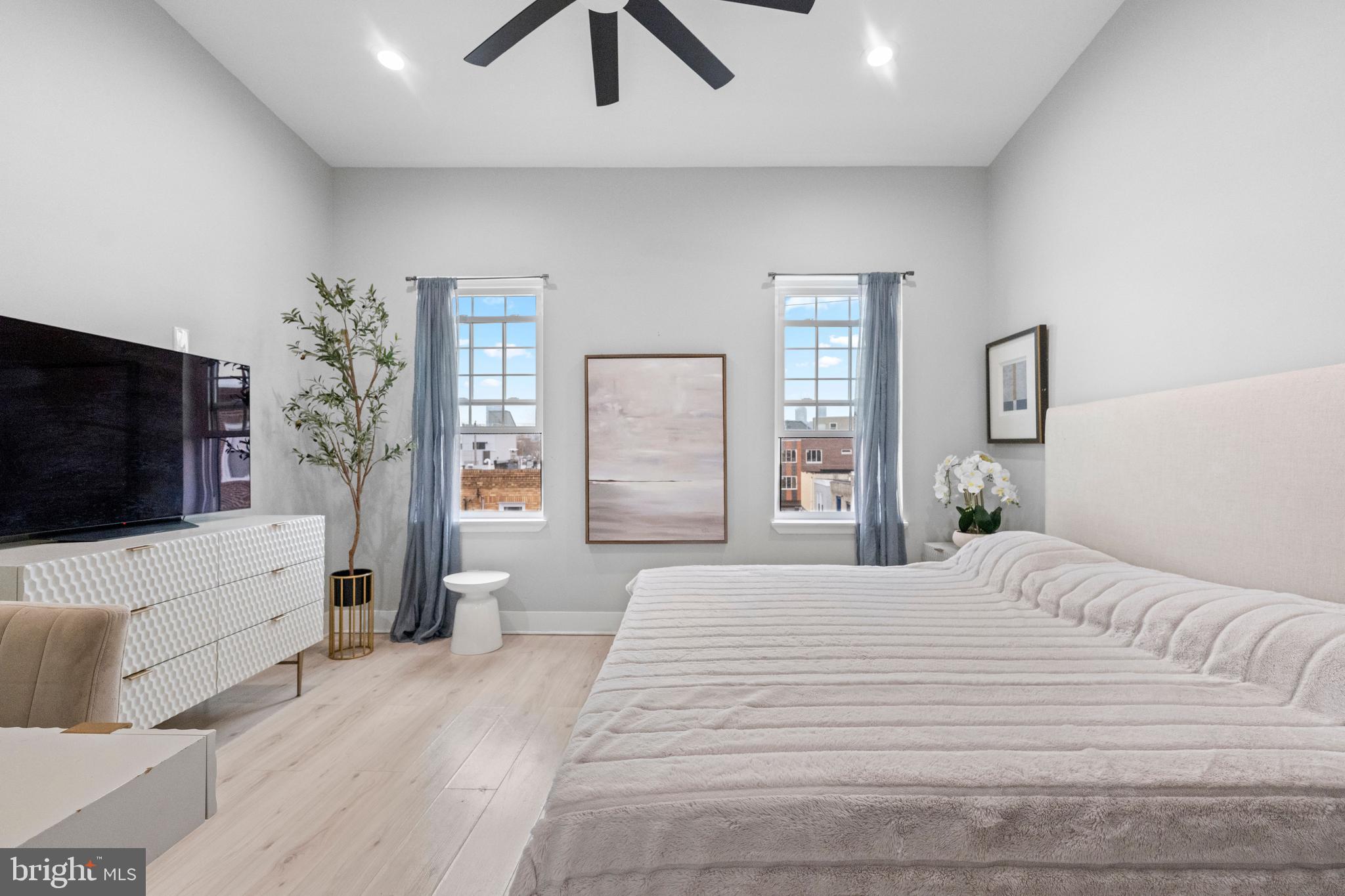 2008 Morris Street Philadelphia, PA 19145 - Photo 7 of 11