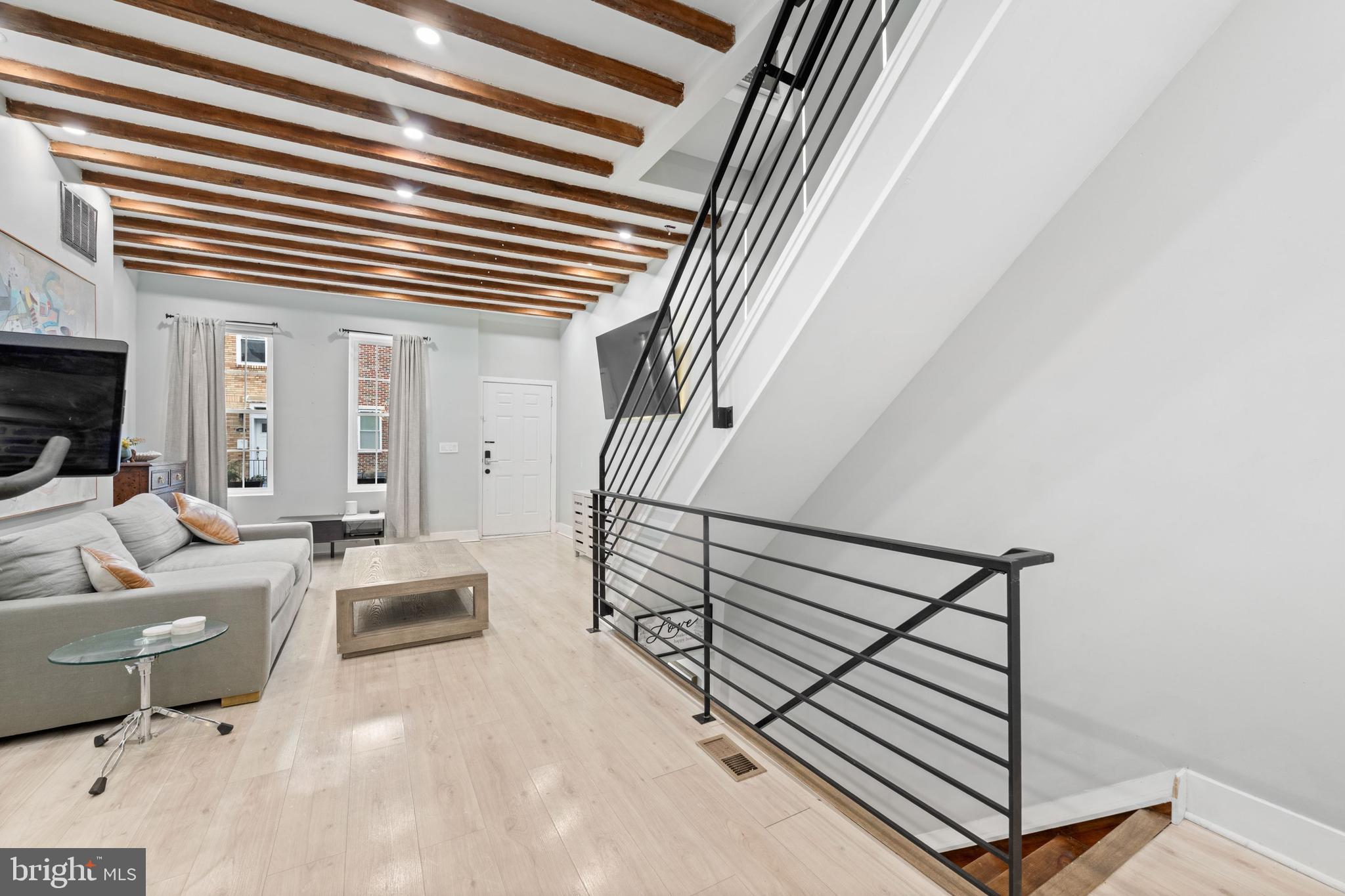 2008 Morris Street Philadelphia, PA 19145 - Photo 10 of 11