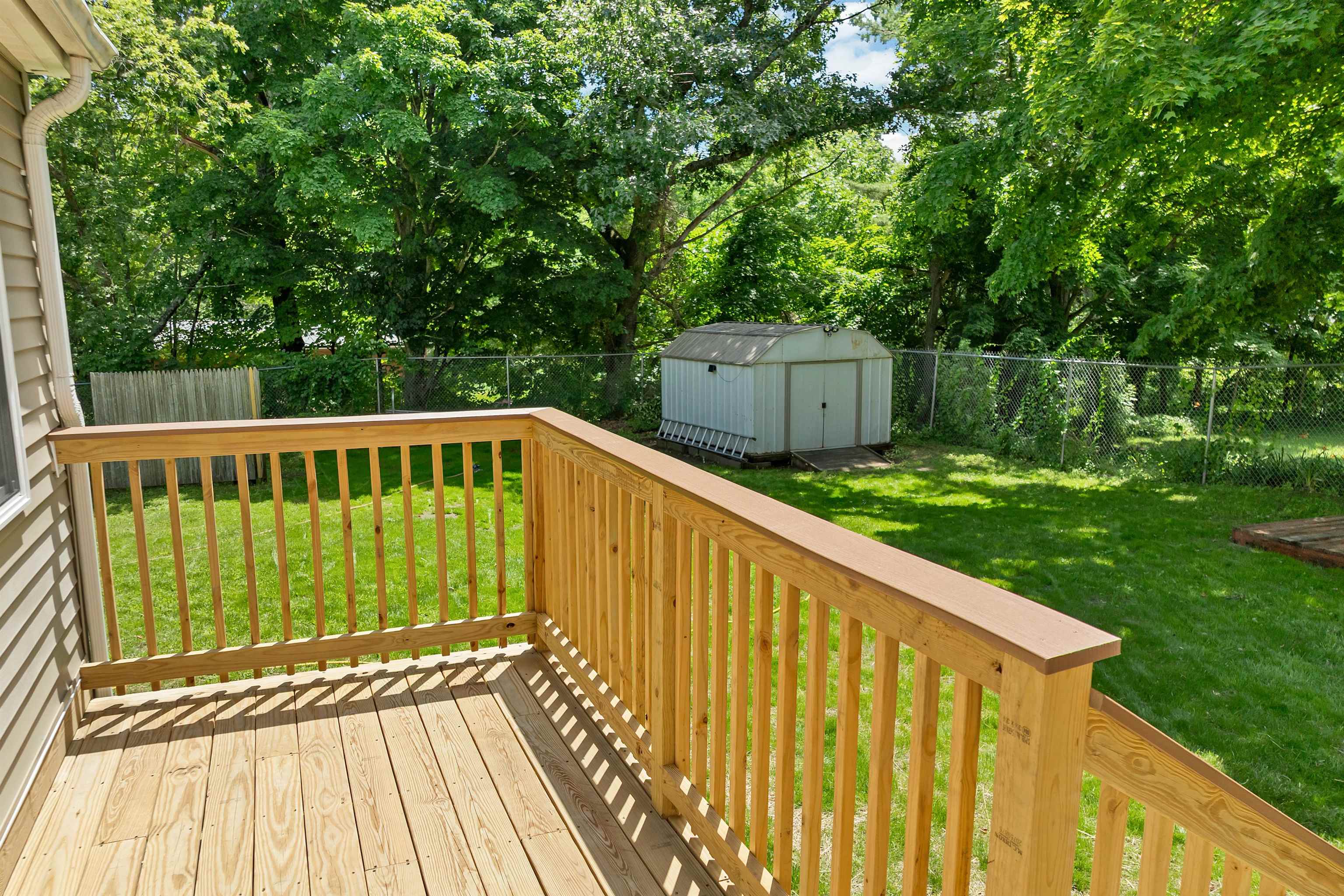 16 Brook Street Derry, NH 03038 - Photo 16 of 60