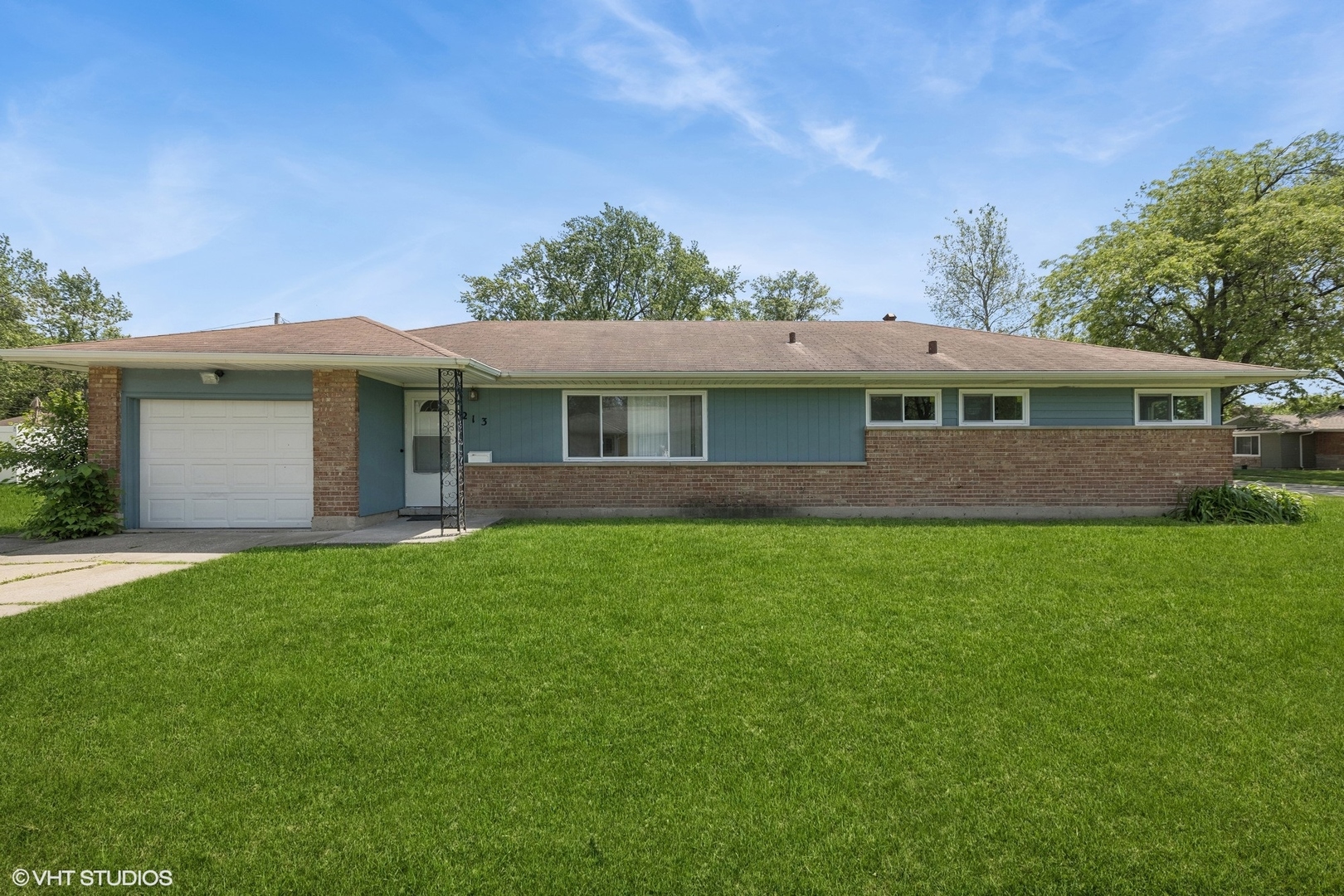 213 Rich Road Park Forest, IL 60466 - Photo 1 of 21