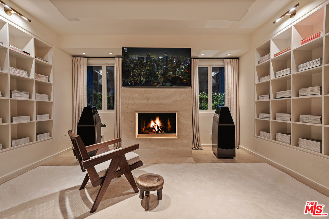 1680 Rising Glen Road Los Angeles, CA 90069 - Photo 23 of 30