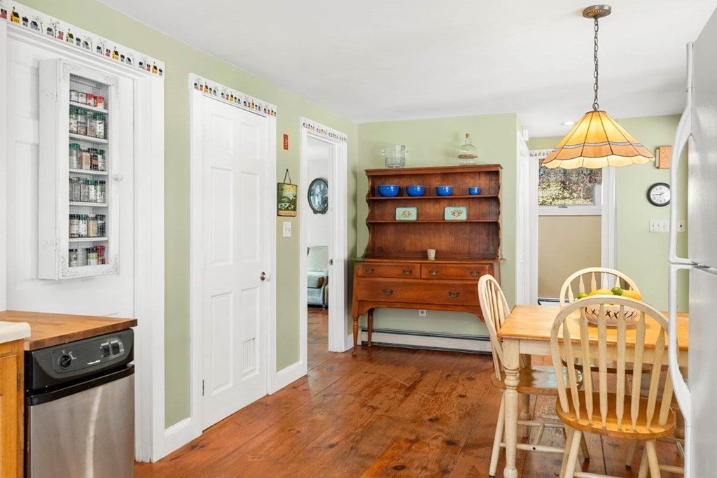 76 Warren Street Georgetown, MA 01833 - Photo 17 of 42 Gallery Image 17