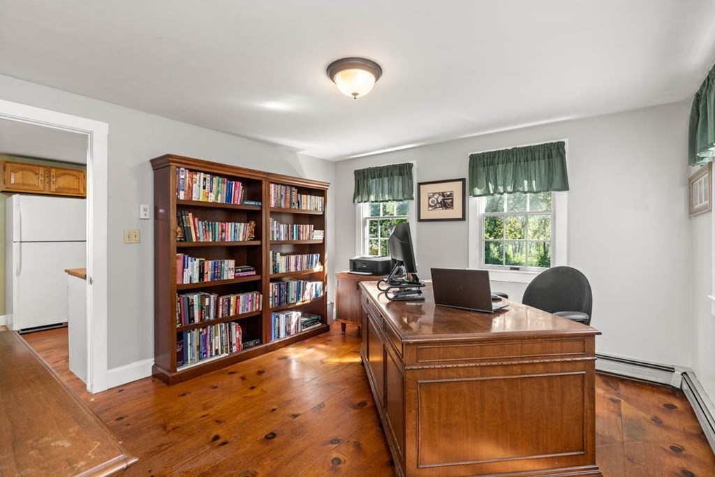76 Warren Street Georgetown, MA 01833 - Photo 19 of 42 Gallery Image 19