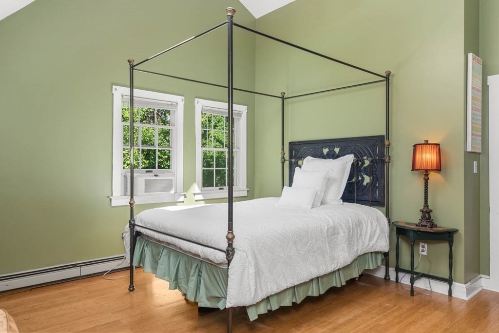 76 Warren Street Georgetown, MA 01833 - Photo 21 of 42 Gallery Image 21