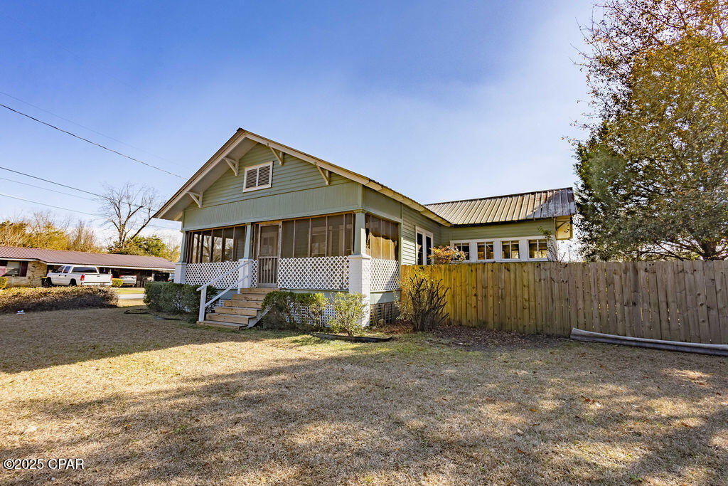 804 South 8th Street Chipley, FL 32428 - Photo 4 of 58