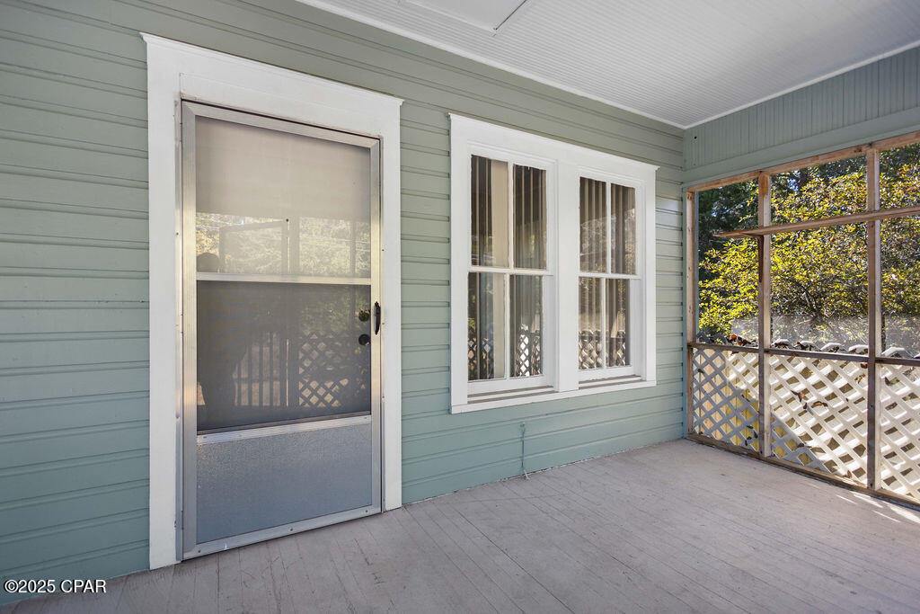 804 South 8th Street Chipley, FL 32428 - Photo 8 of 58