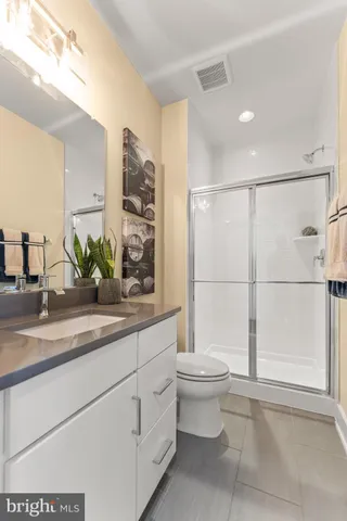 $1,063,827 | 600 Catamaran Way, National Harbor, MD 20745