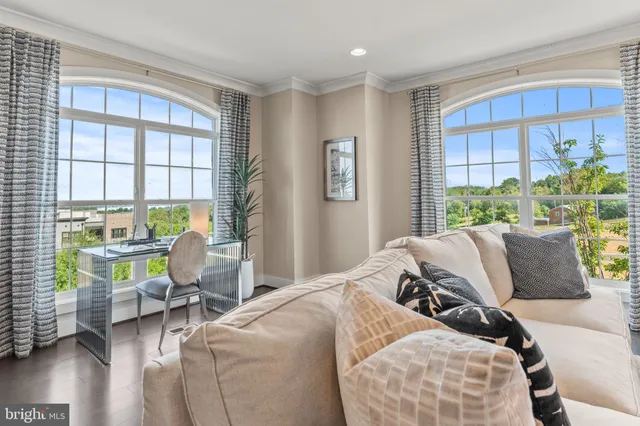 $1,063,827 | 600 Catamaran Way, National Harbor, MD 20745