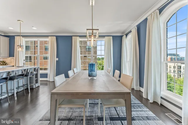 $1,063,827 | 600 Catamaran Way, National Harbor, MD 20745