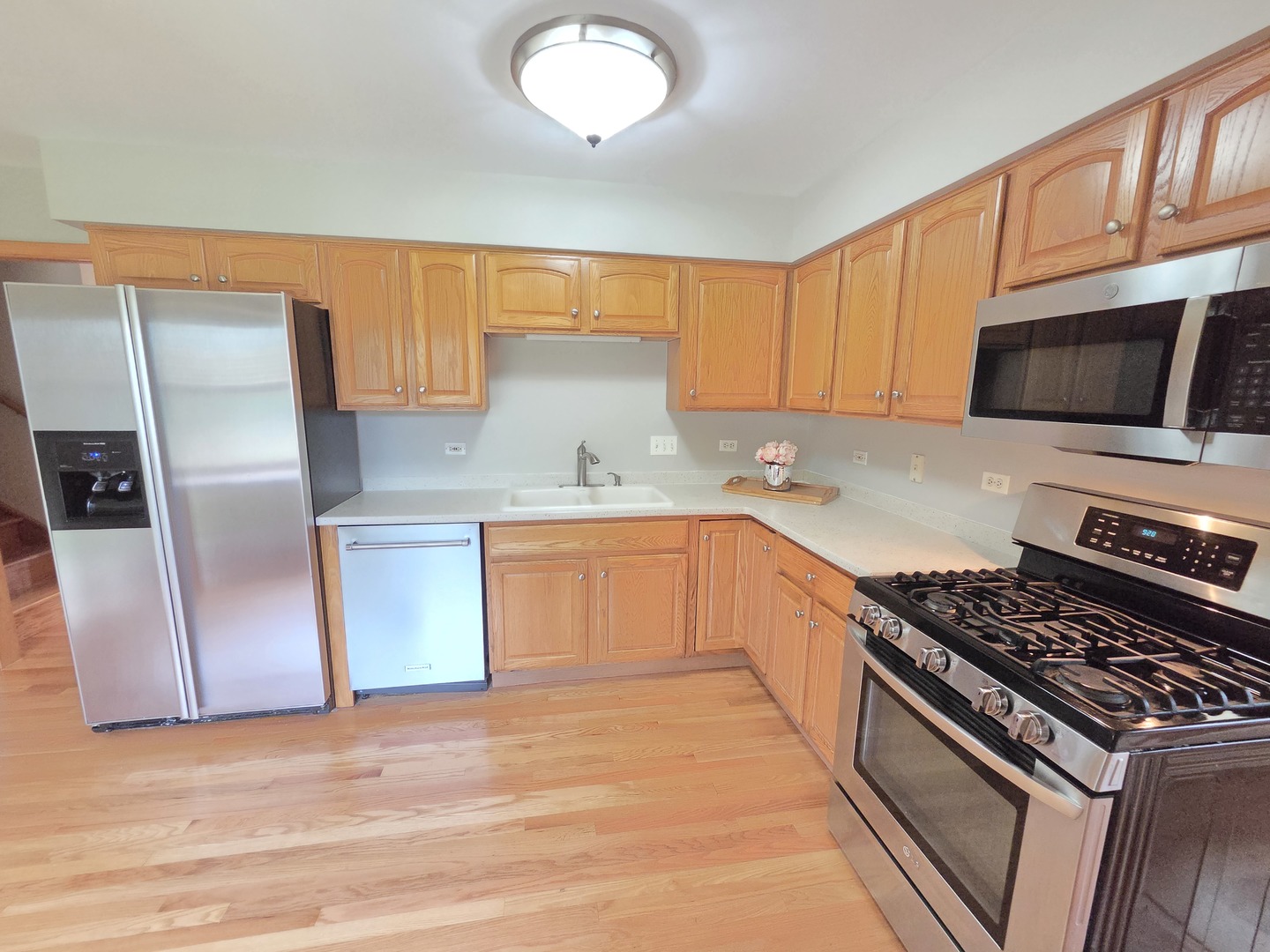 8112 Rutherford Drive Woodridge, IL 60517 - Photo 6 of 30