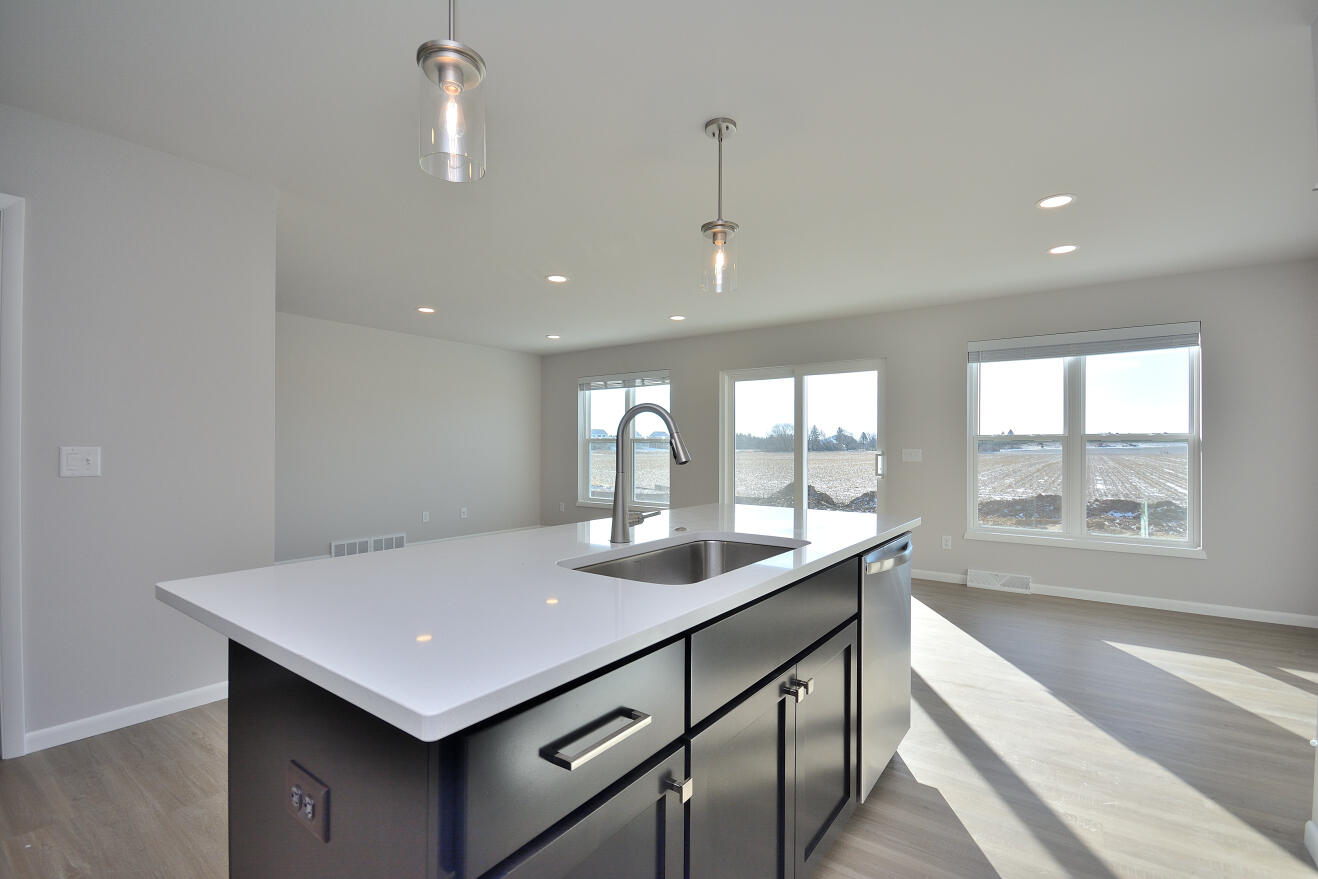 1007 Elderberry Road Oconomowoc, WI 53066 - Photo 23 of 30 77 ARWT (14)