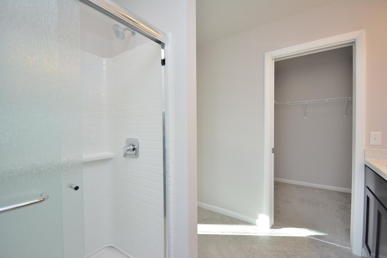 1007 Elderberry Road Oconomowoc, WI 53066 - Photo 8 of 30 77 ARWT (20)