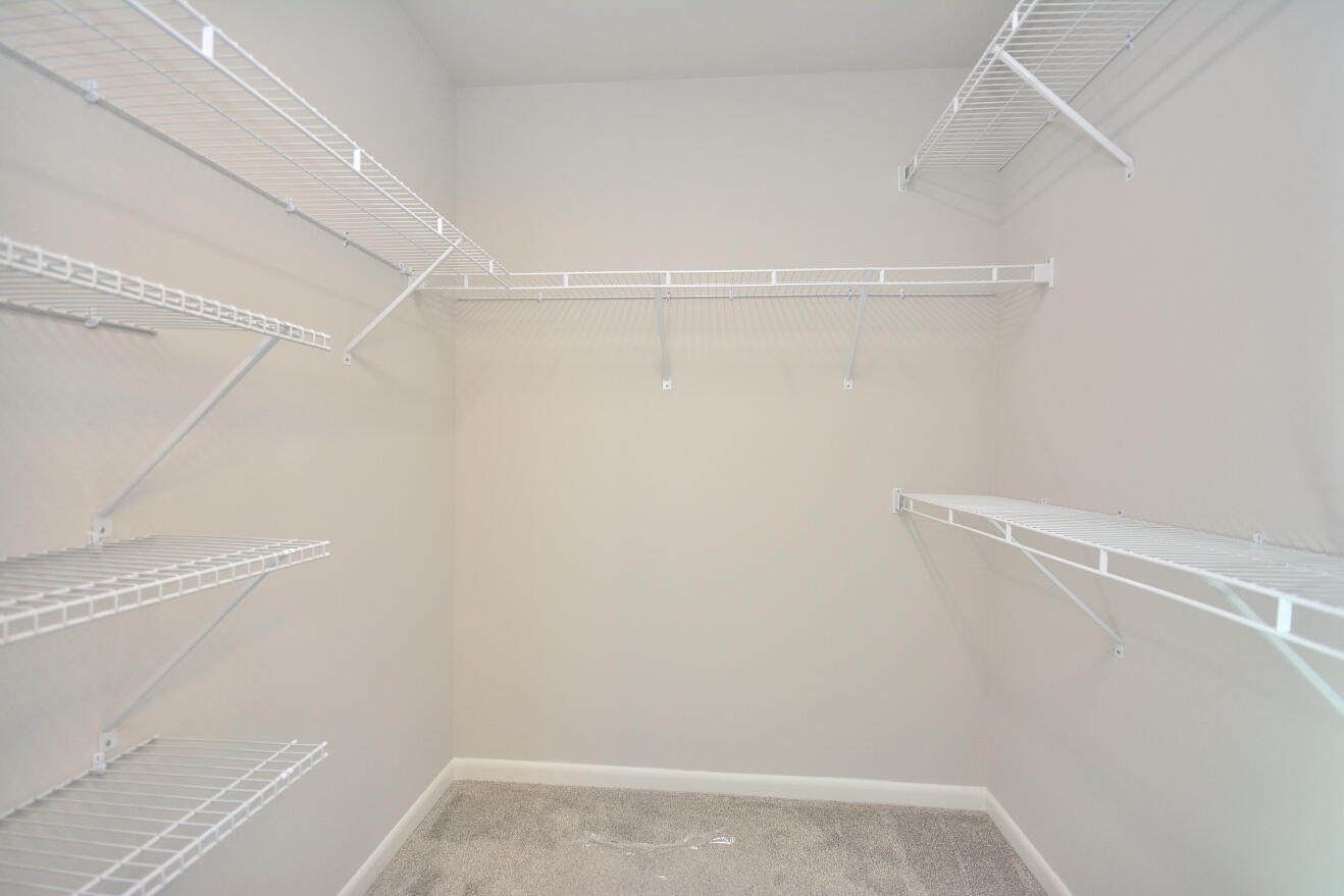 1007 Elderberry Road Oconomowoc, WI 53066 - Photo 9 of 30 77 ARWT (21)