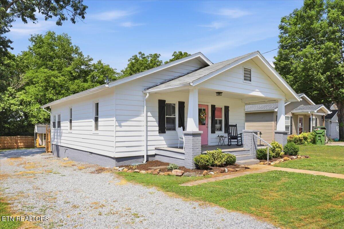707 South Everett High Road Maryville, TN 37804 - Photo 3 of 24 03-003_1I2A7778